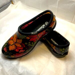Sloggers Shoe  Women’s Size 10 floral Print Multicolored